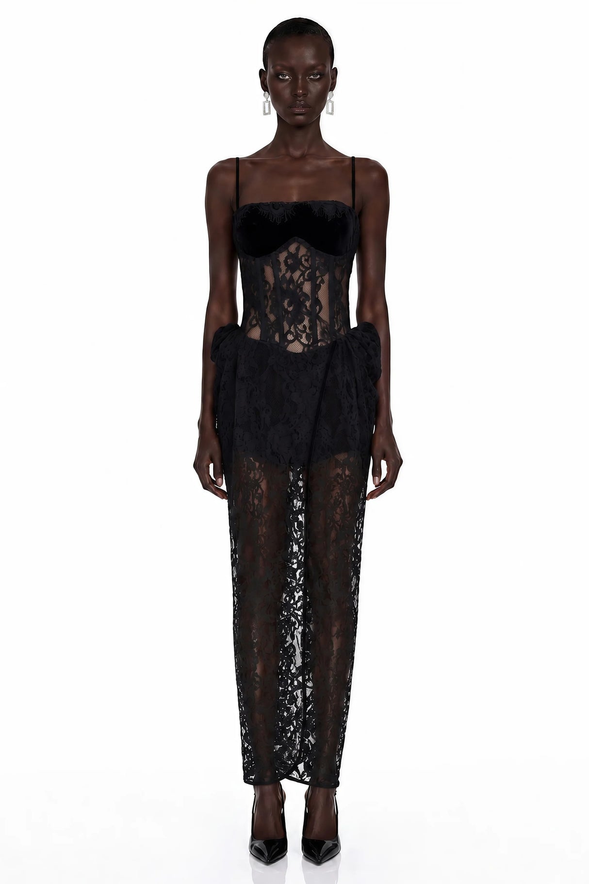Agneta Black Sweetheart Lace Ruffled Maxi Dress