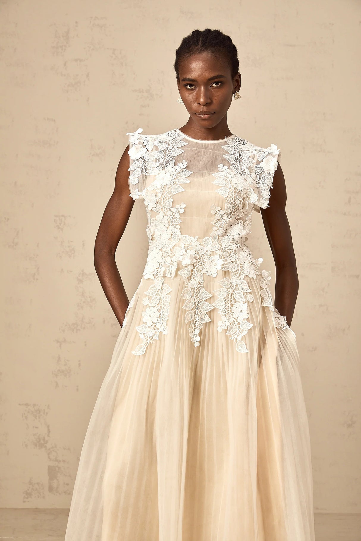 Annabelle Flowerappliqué Tulle Midi Dress