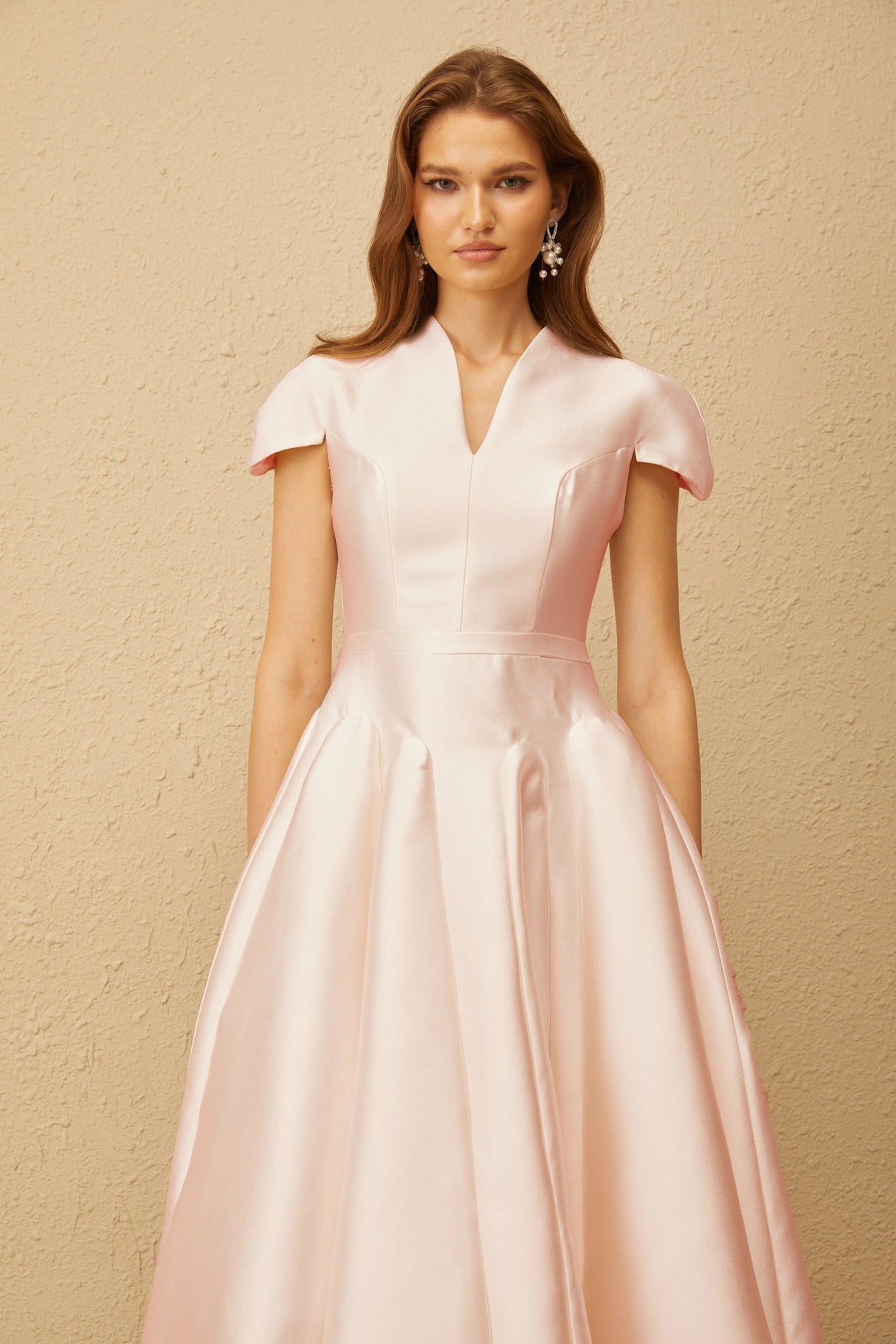 Aventin Pink Godet Design Midi Dress
