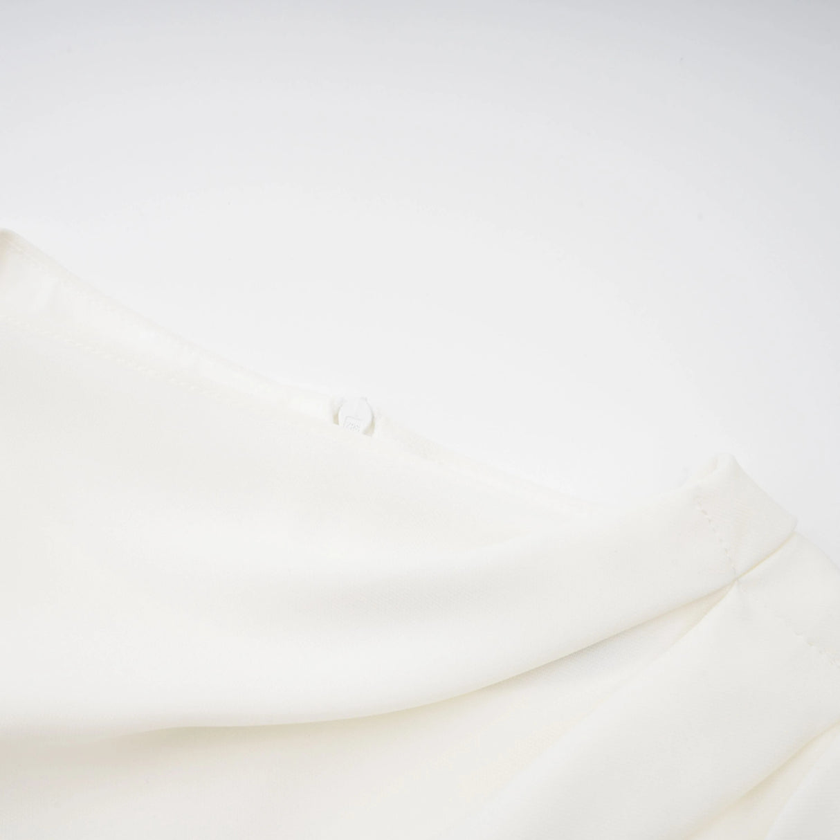 Marzia White Ribbon Detail Floral Lace Maxi Dress
