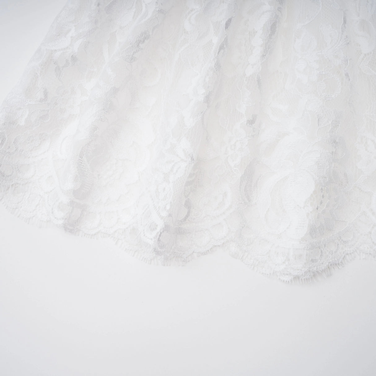 Michalina White Lace Convertible Gown with Detachable Skirt