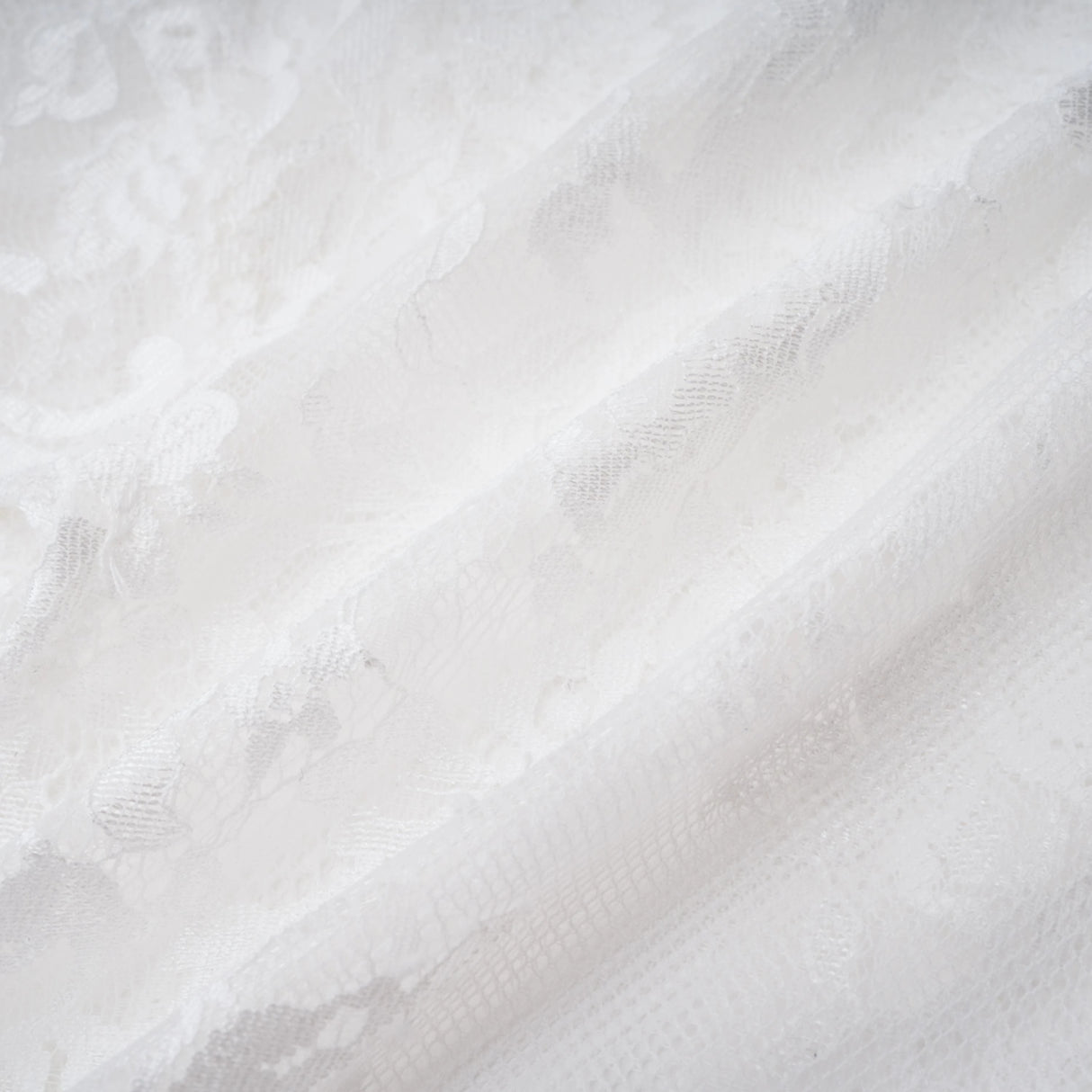 Michalina White Lace Convertible Gown with Detachable Skirt