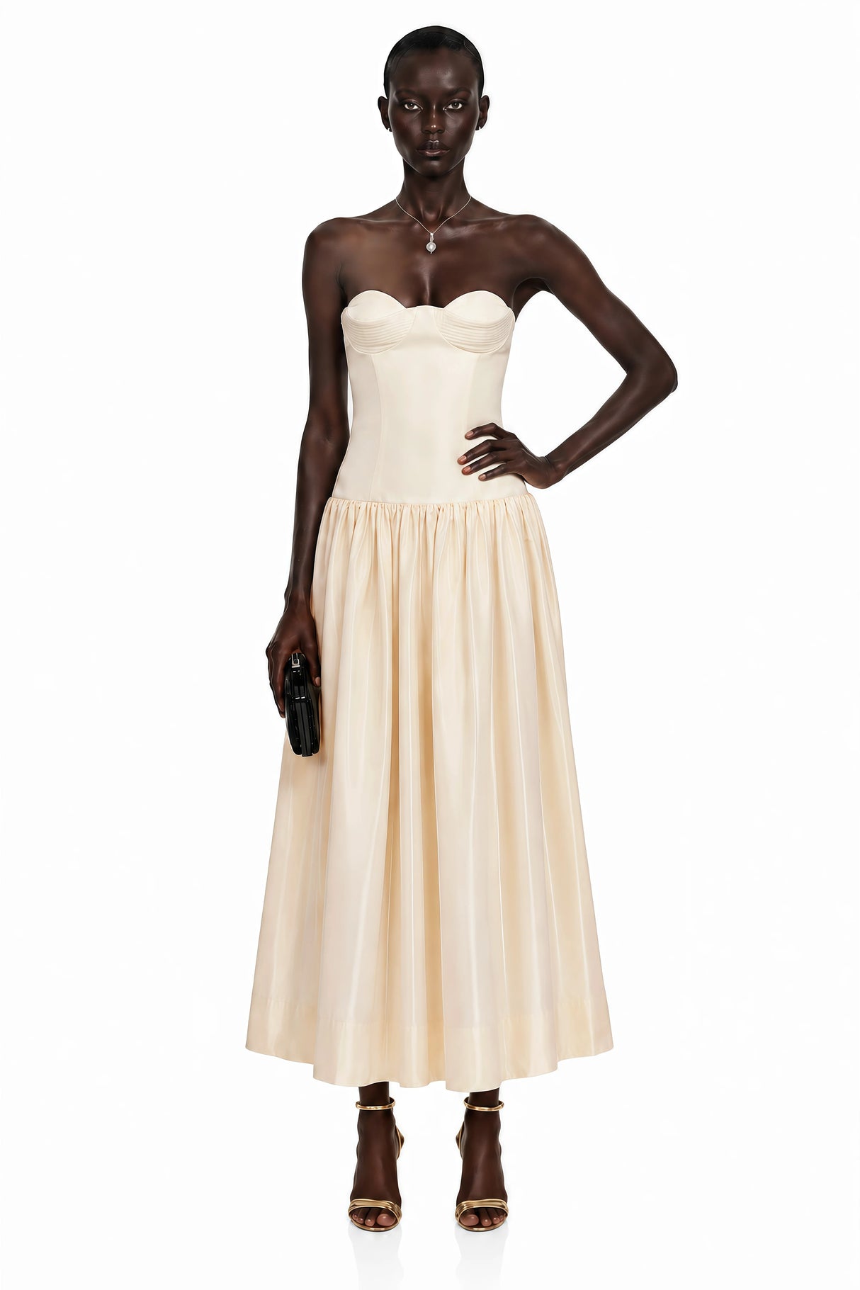 Nehir Cream Sweetheart Pleated Maxi Dress