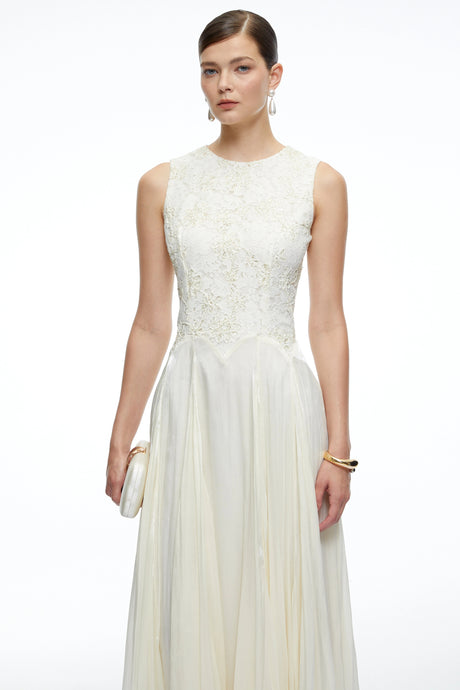 Silvia Midi Dress White Sleeveless Round Neck Lace