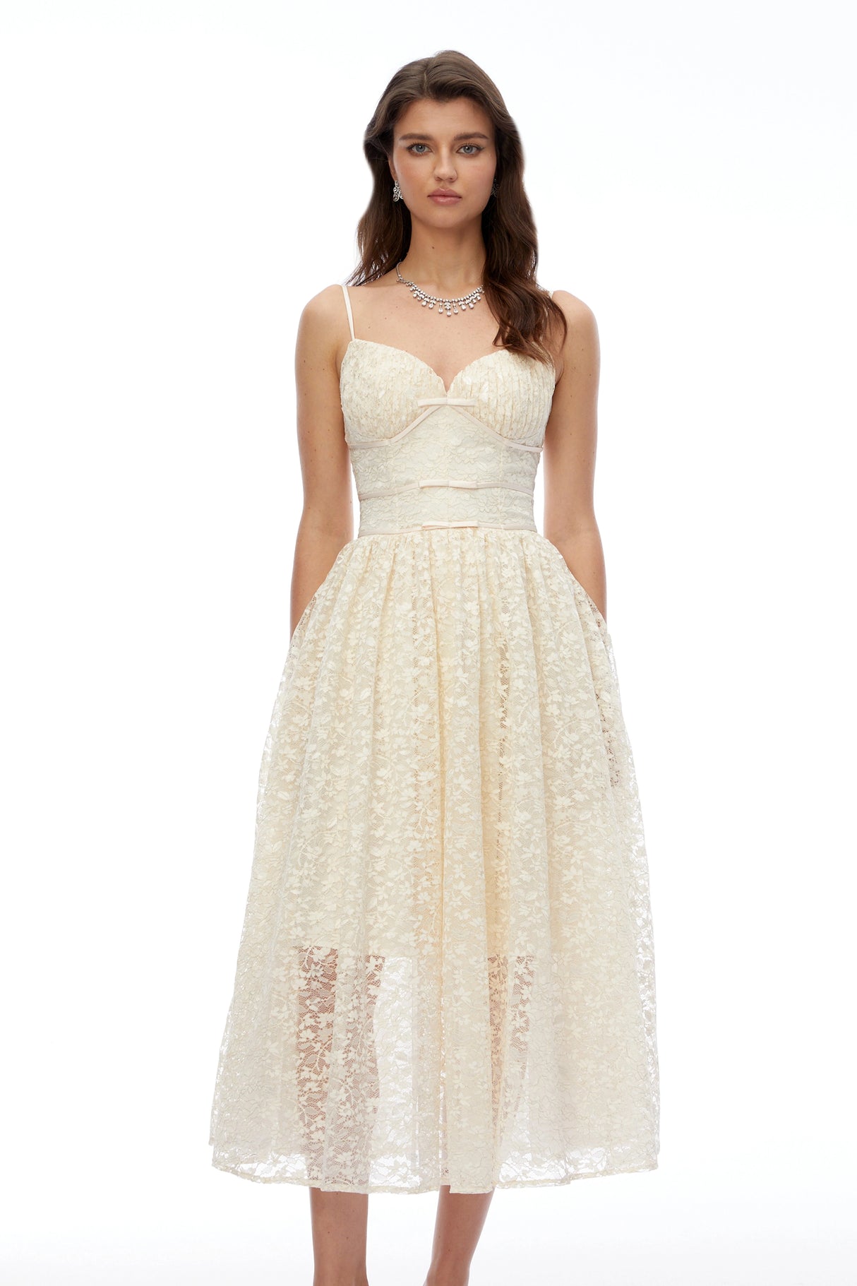 Ihaka Cream Sweetheart Lace Pleated Midi Dress