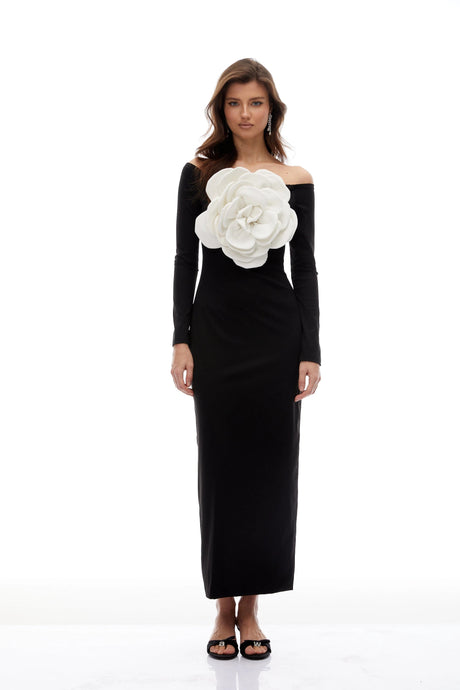 Wendy Maxi Dress Black 3D Petal