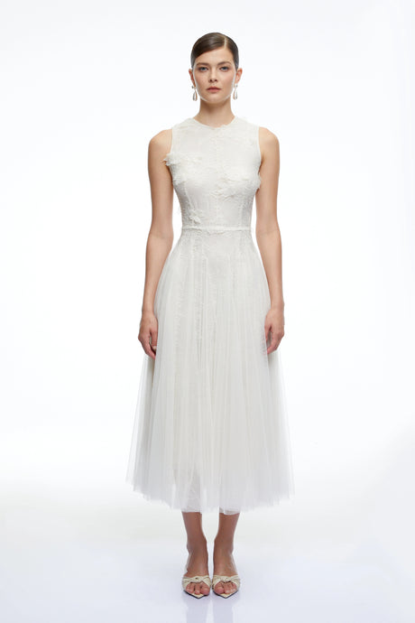 Zelinda Midi Dress White Round Neck with 3D Florals