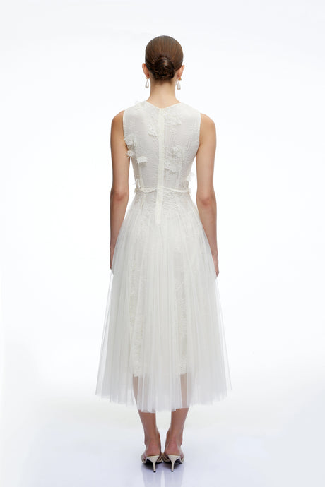 Zelinda Midi Dress White Round Neck with 3D Florals