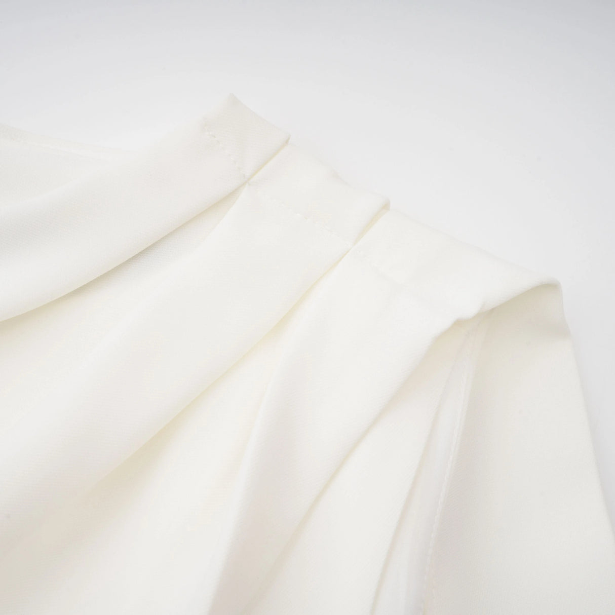 Marzia White Ribbon Detail Floral Lace Maxi Dress