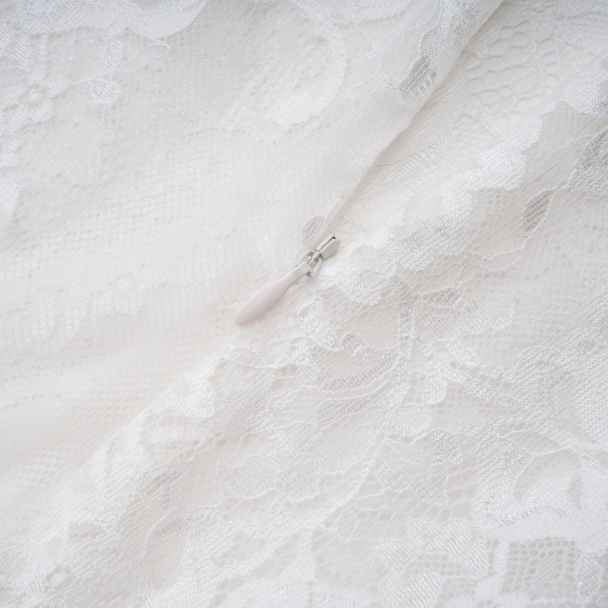 Michalina White Lace Convertible Gown with Detachable Skirt