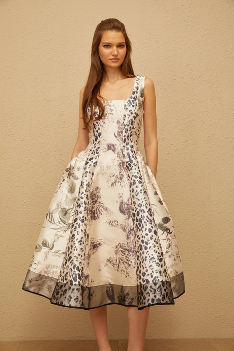 Annalee Midi Dress Neutral Graphic Print