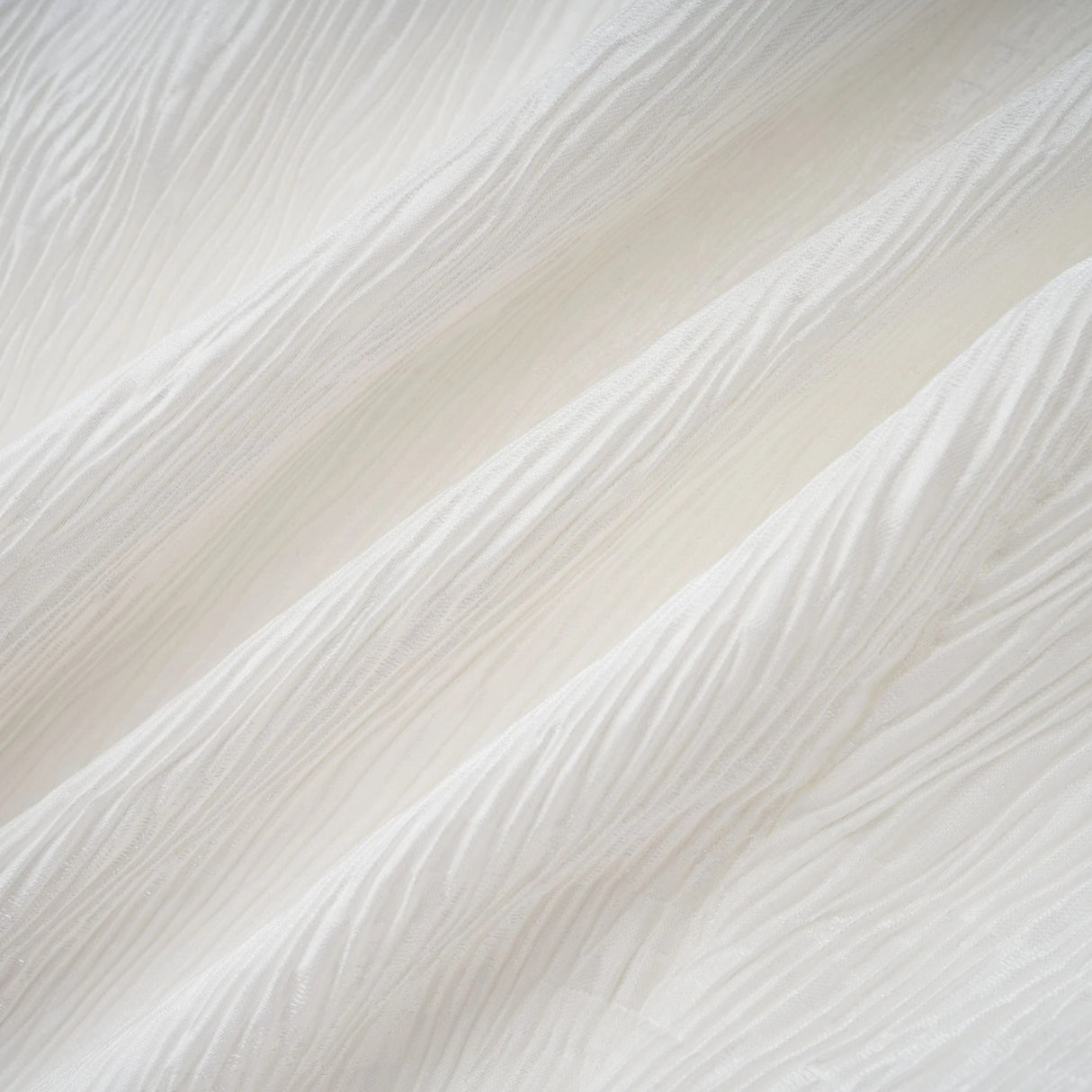 Pétale White Rose Appliqué Maxi Dress