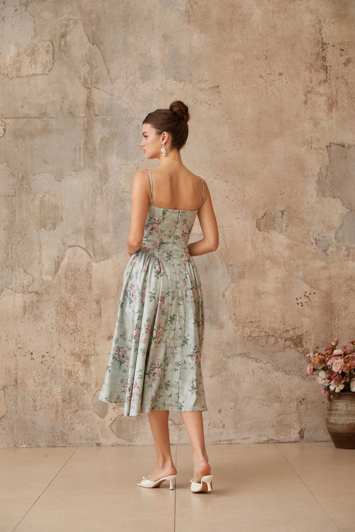 Prunelle sagegreen floralprint shirred midi dress