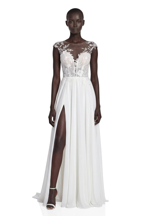 Angioletta Maxi Dress White with Lace Sleeves and Slit