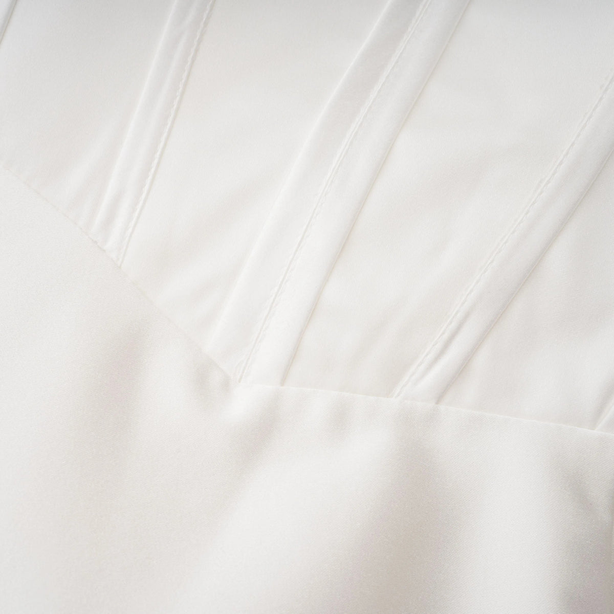 Víctor White OffShoulder Lace Panel Maxi Dress